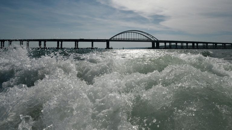 2014163383_016030761890_2560x1440_80_0_0_48714bd5e57f734f0c300764cc160bb5